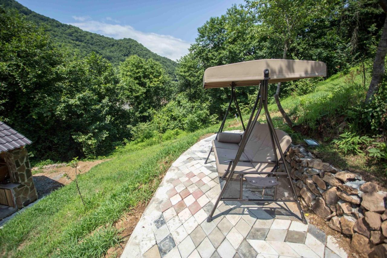 Woodpecker Ვუდფექერი Villa Batumi Exterior photo