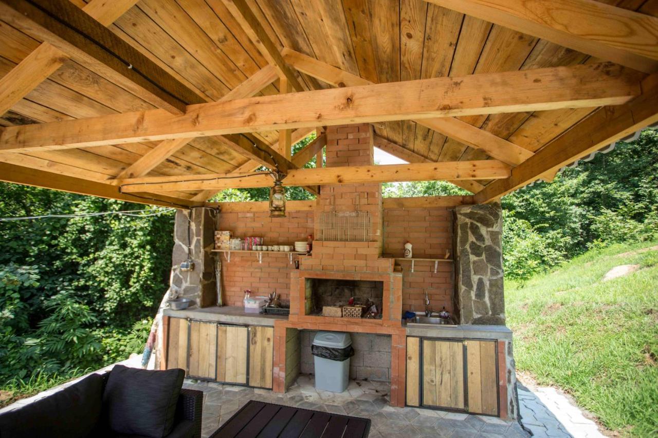 Woodpecker Ვუდფექერი Villa Batumi Exterior photo